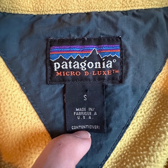 Vintage Patagonia Micro D-Luxe Yellow 1/4 Zip Fleece Pullover - Picture 3 of 5